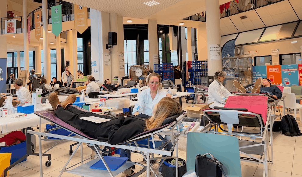 Vision Globale Du Hall Lors De La Journee Du Don Du Sang