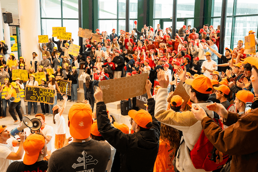 Agora : Fete De L'ices, toutes les facultés sont en train de mettre l'ambiance dans l'agora