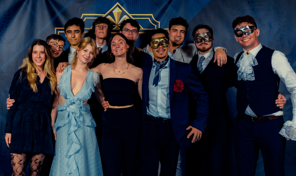 Photo représentant des icessiens au gala d'été 2026